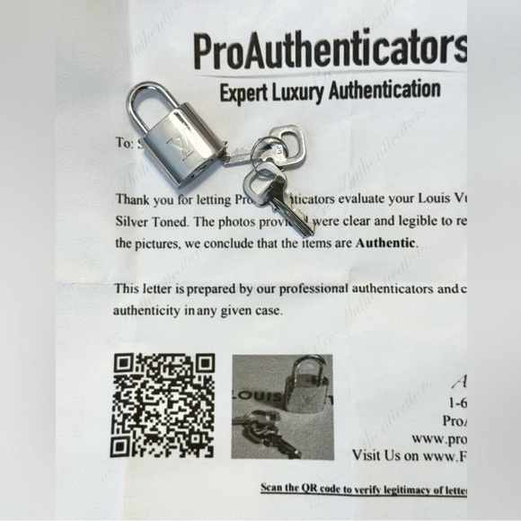 Louis Vuitton Silver Lock & Keys 448 - Picture 4 of 4